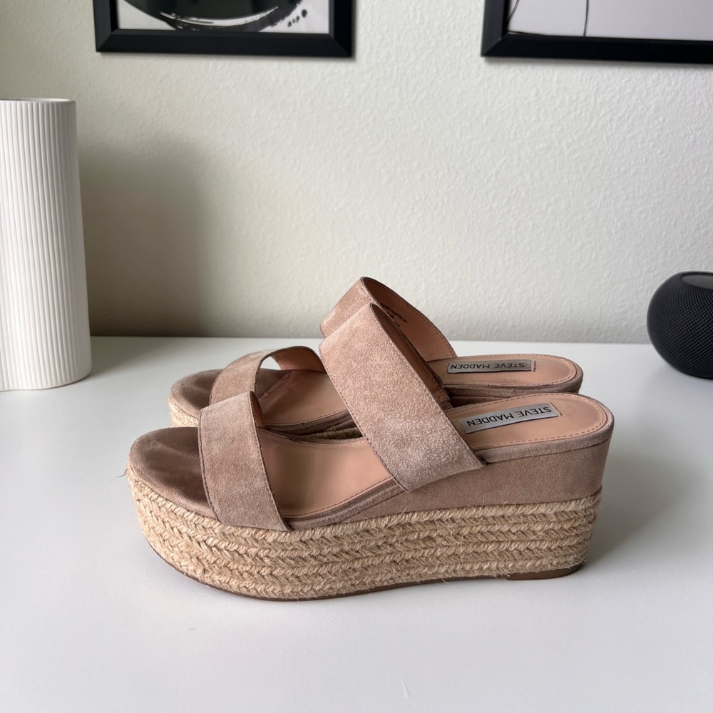 Steve Madden beige wedges